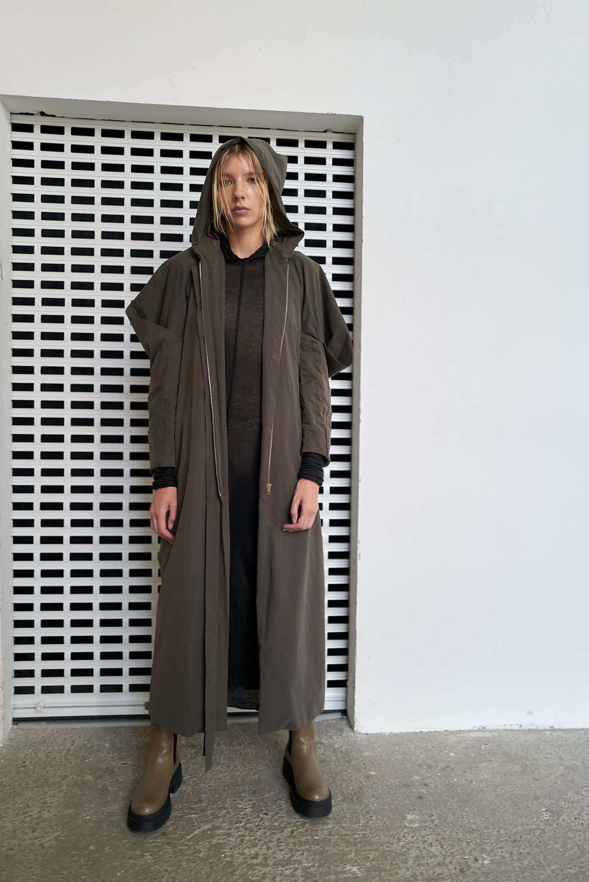 Dahl Armour Coat view 9