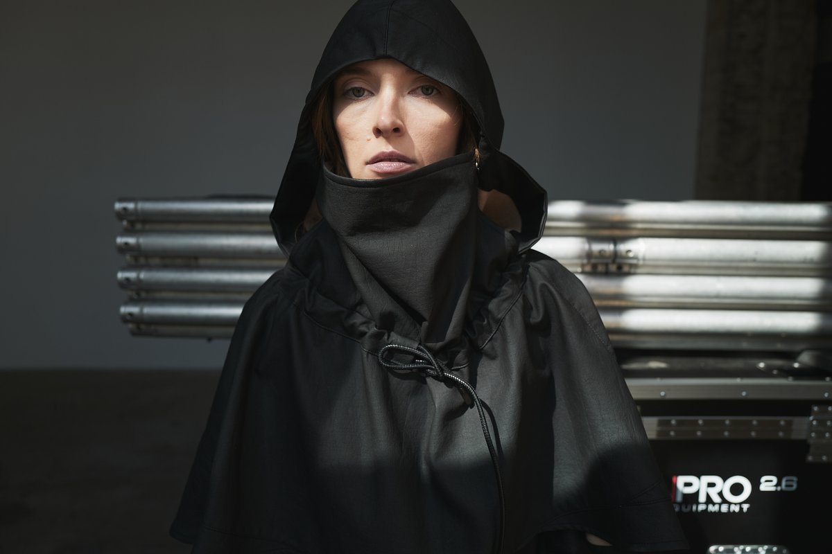 Dahl Hooded Cape view 5