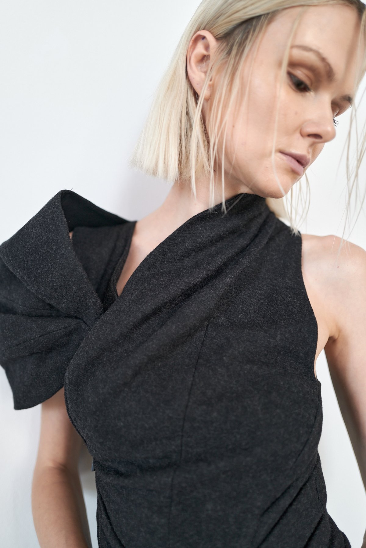 Dahl Leather Harness Vest view 8