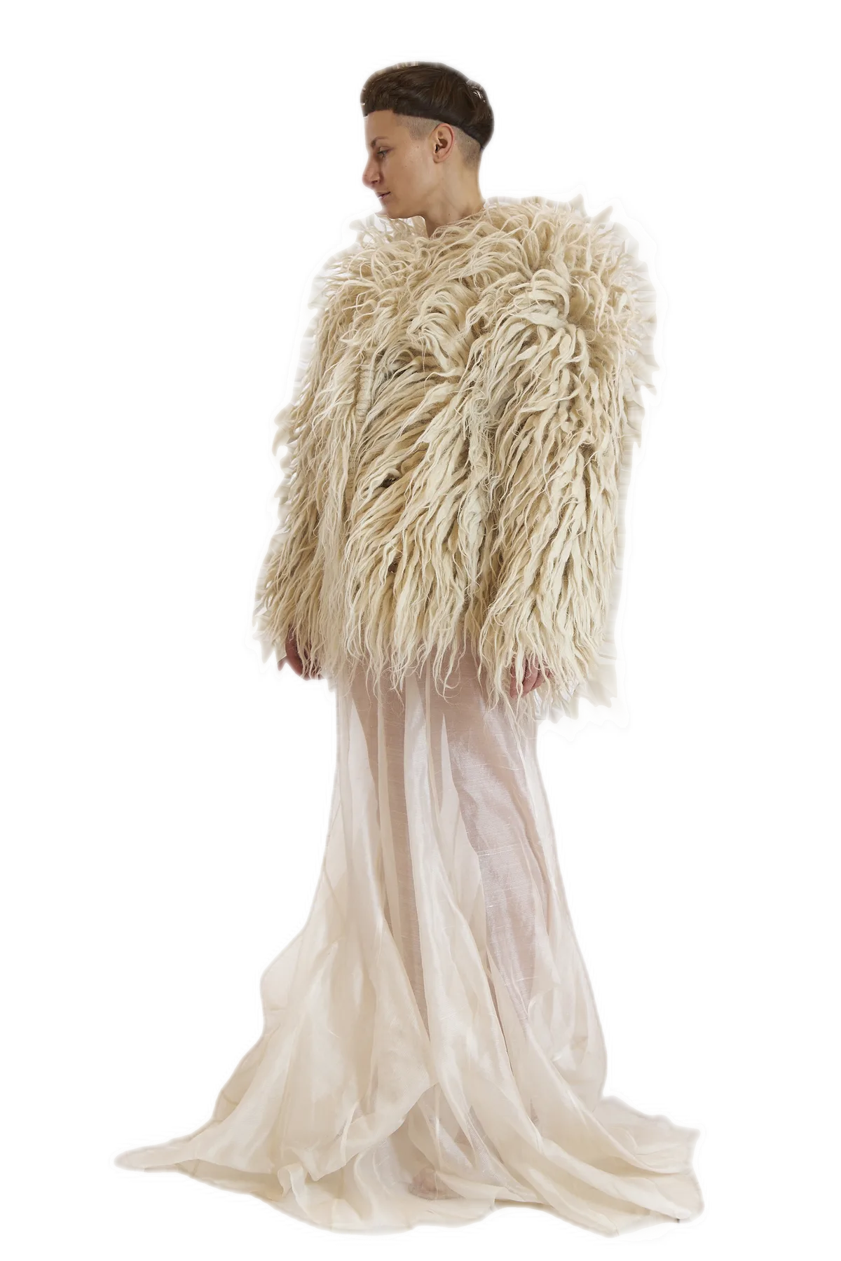 Venera — Cream Shaggy Fur Cape